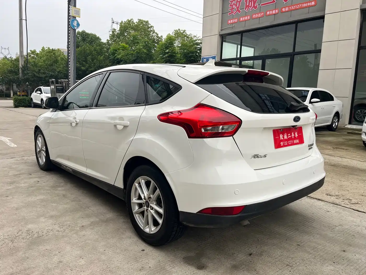 Фото 7 - Ford Focus