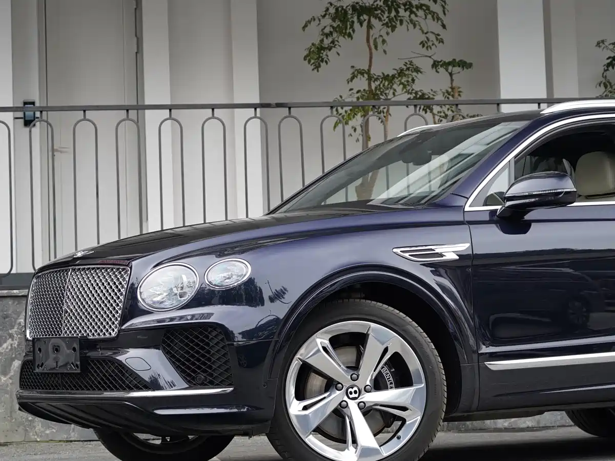 Bentley Bentayga 2024 2022 4.0T V8