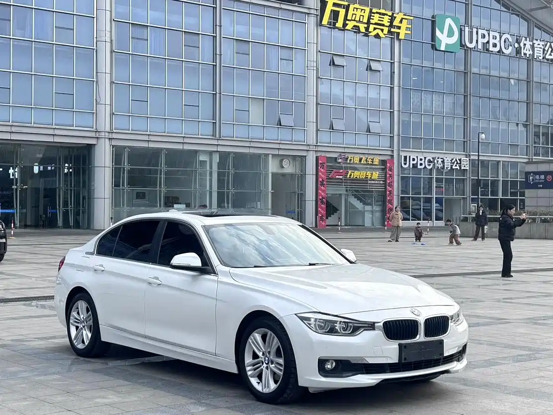 BMW 3 Series 2017 320Li Fashion фото 9