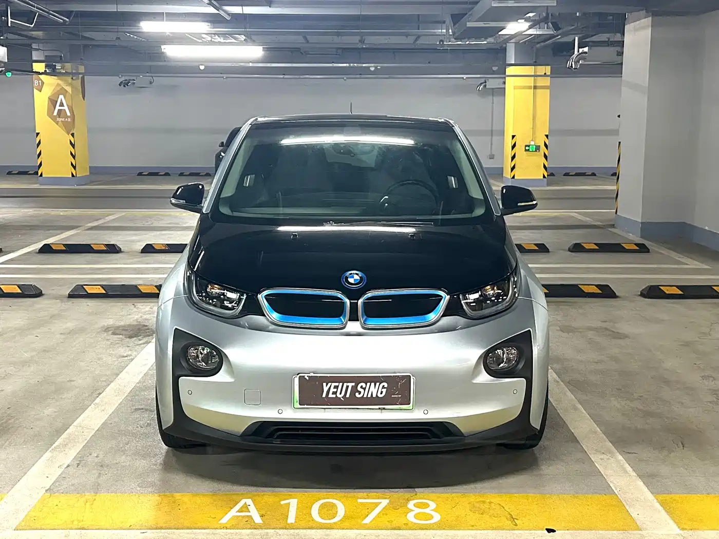 BMW I3