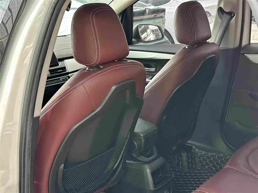 BMW 2 Series Touring 2016 2016 218i Fashion Model