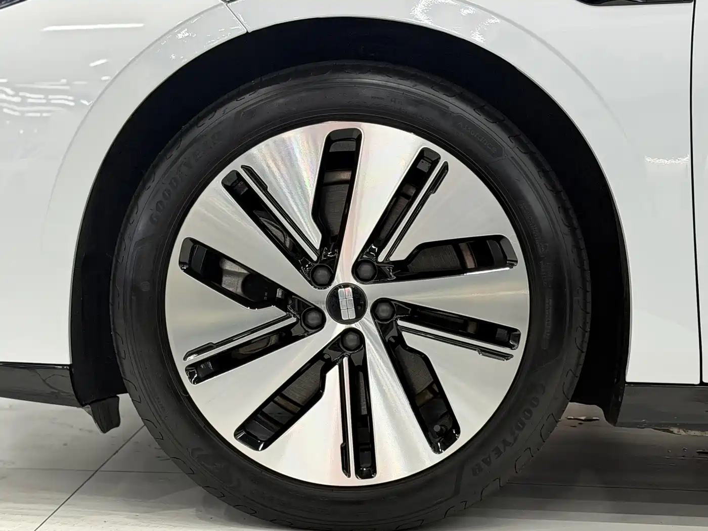 Geely Galaxy Galaxy E8 2024 2024 550km RWD MAX