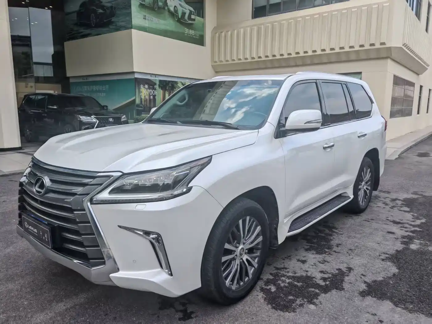 Lexus LX 2020 2019 570 Dynamic Luxury Edition