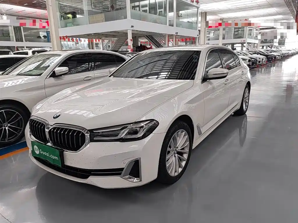 BMW 5 Series 2022 Facelift 525Li Luxury Package