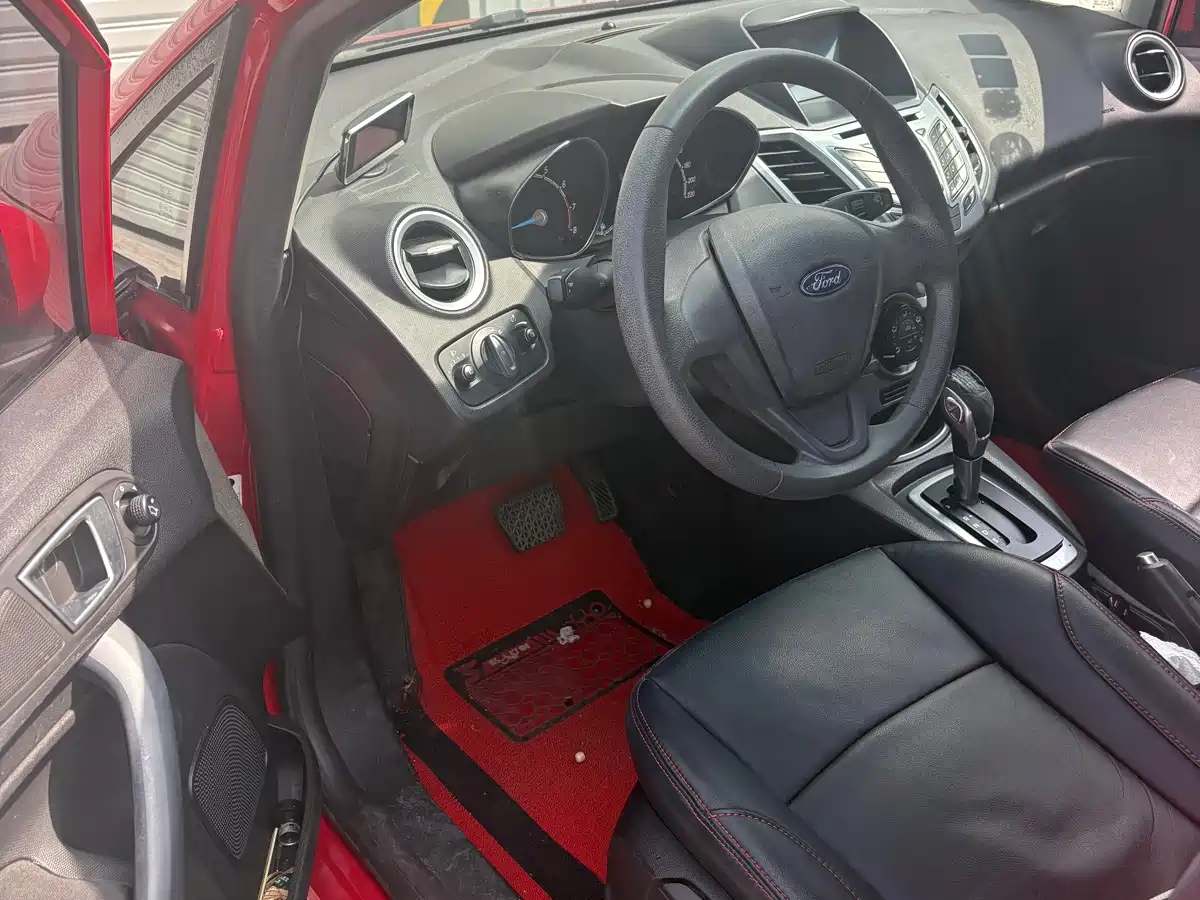 Ford Fiesta 2015 2013 Hatchback 1.5L Automatic Fashion
