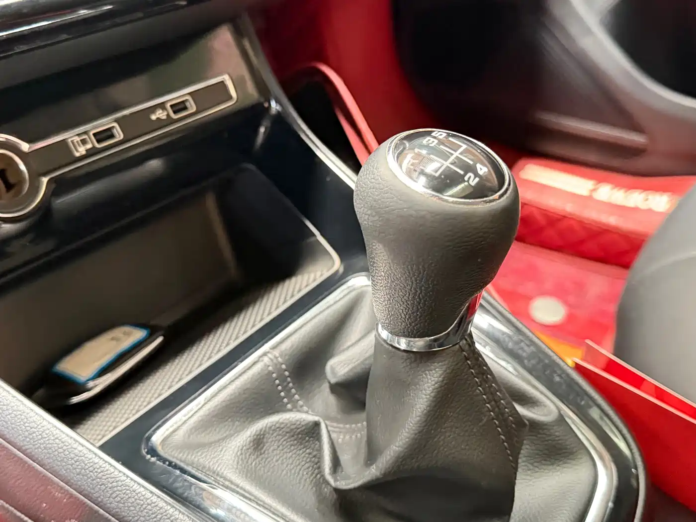 Фото 6 - Roewe i5