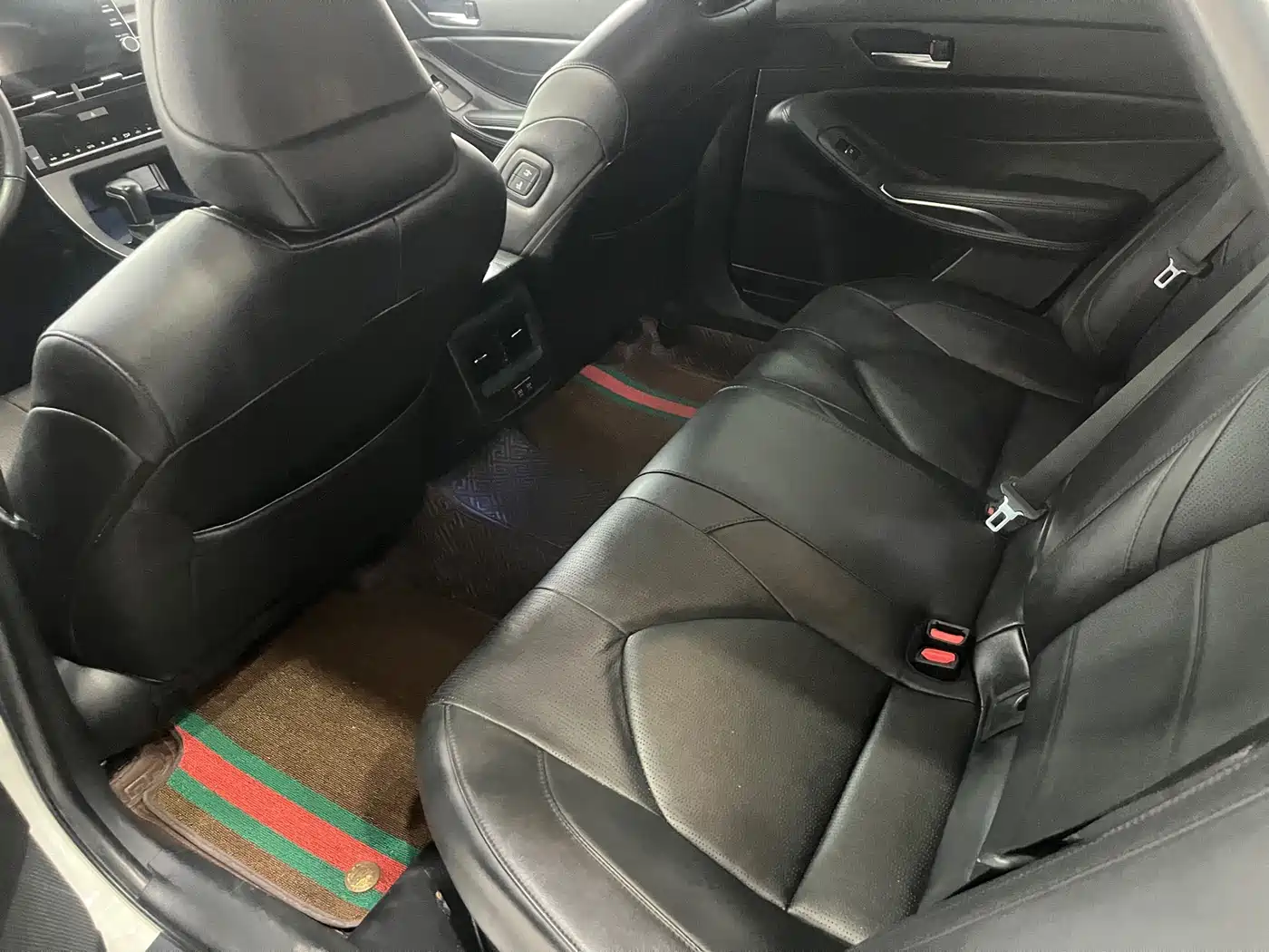 Toyota Avalon 2019 Hybrid 2.5L Luxury Edition China VI фото 6