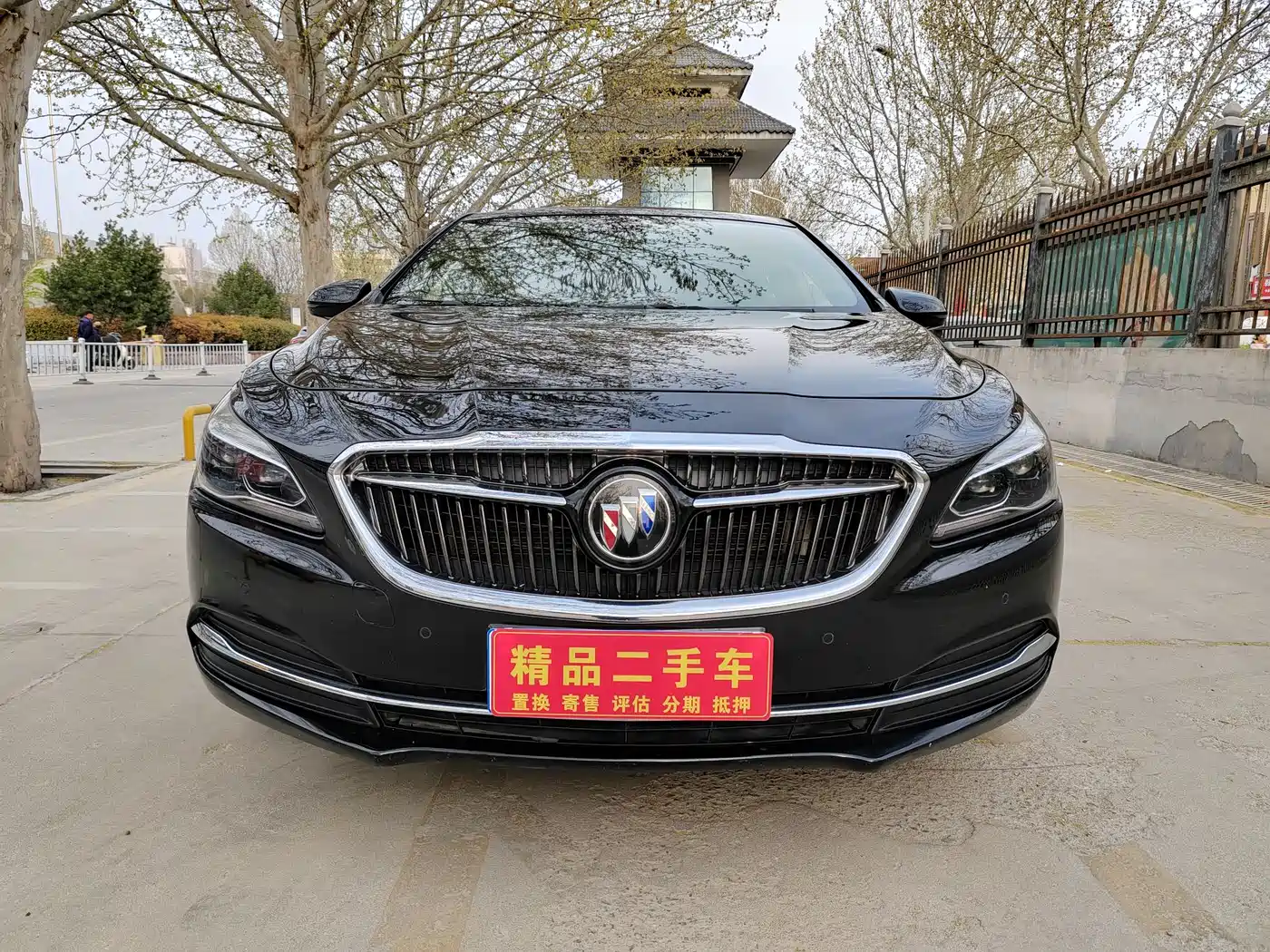 Buick LaCrosse 2018 Model 20T Luxury Edition фото 2