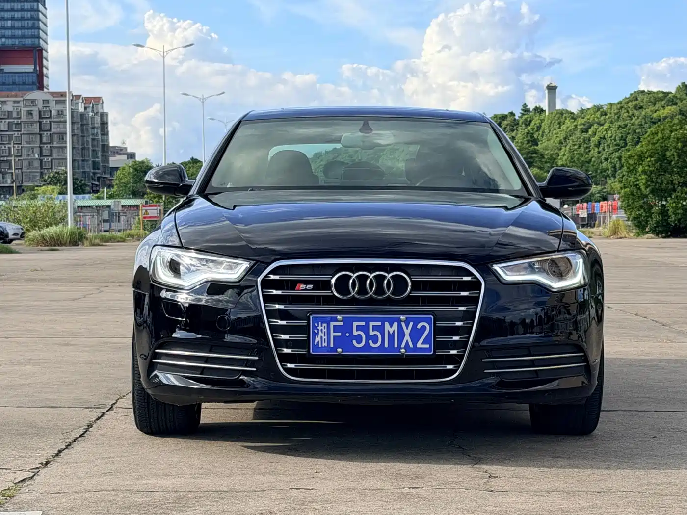 Фото 2 - Audi A6L