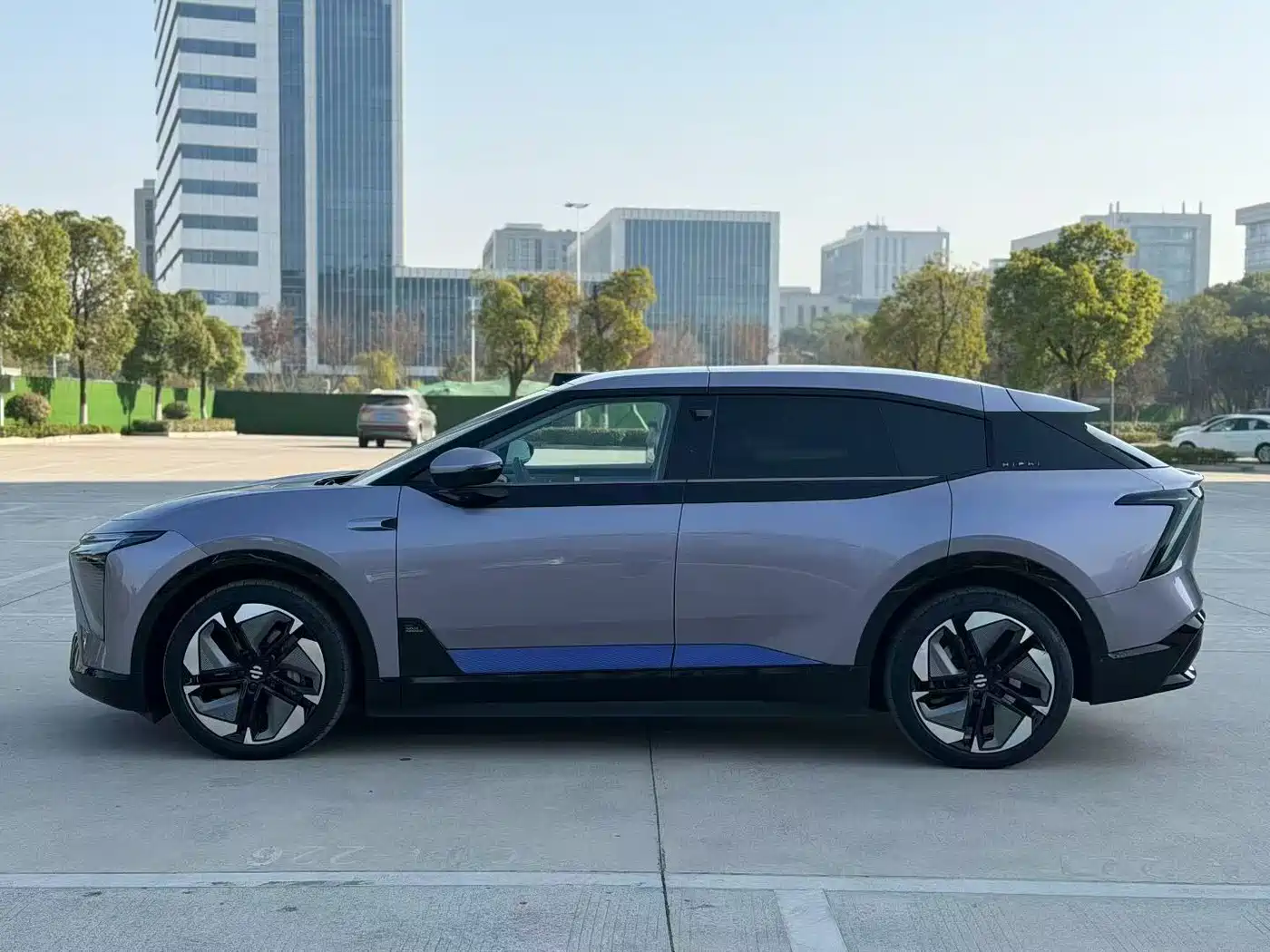 HiPhi GAO HE HIPHI Y