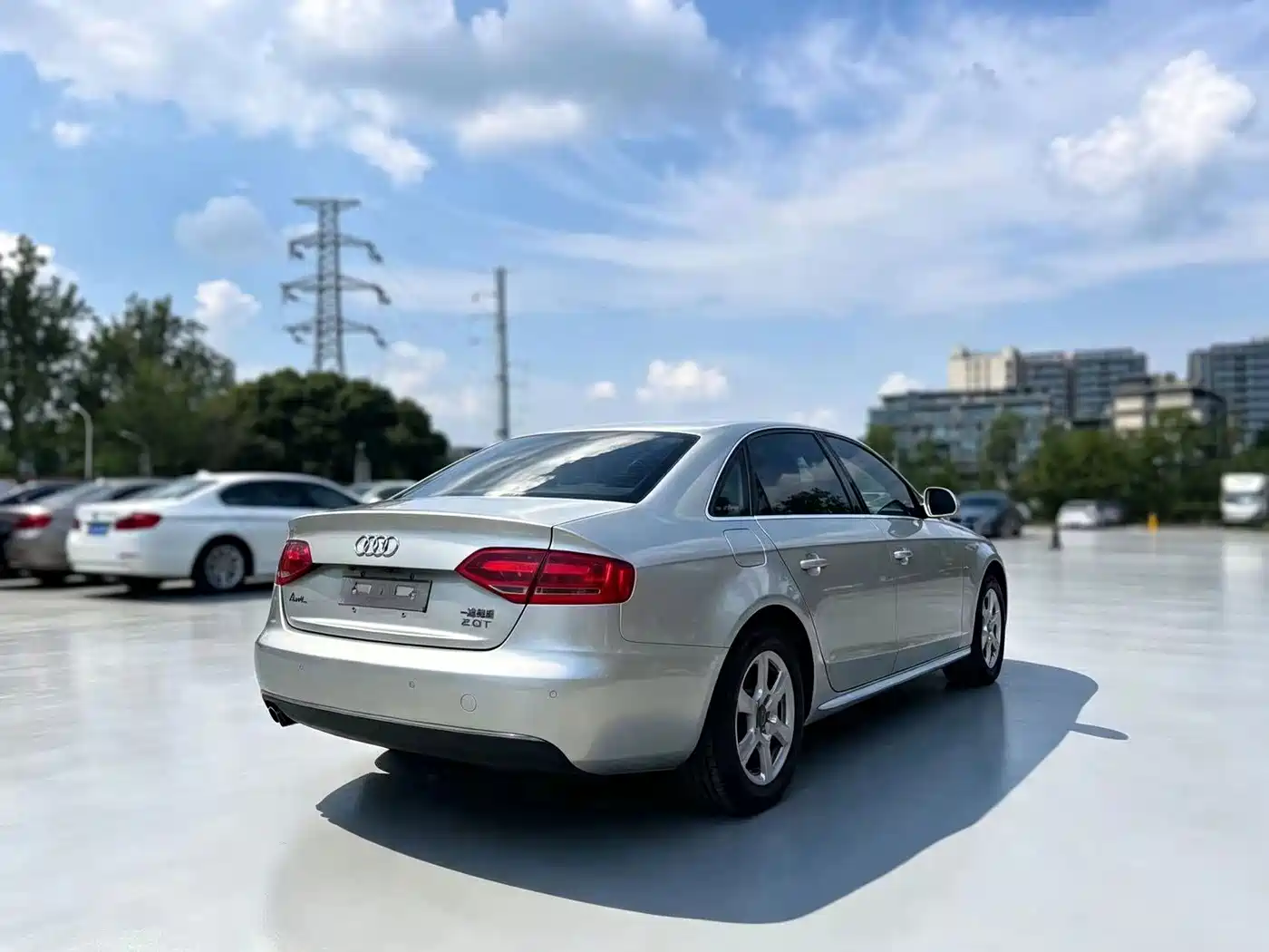 Audi A4L 2009 2010 2.0 TFSI Standard