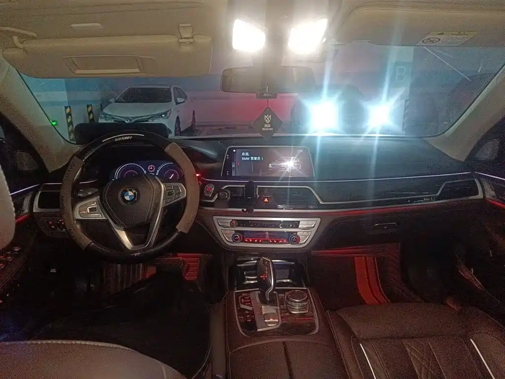 BMW 7 Series 2018 730Li Premium Type Excellence Package фото 9