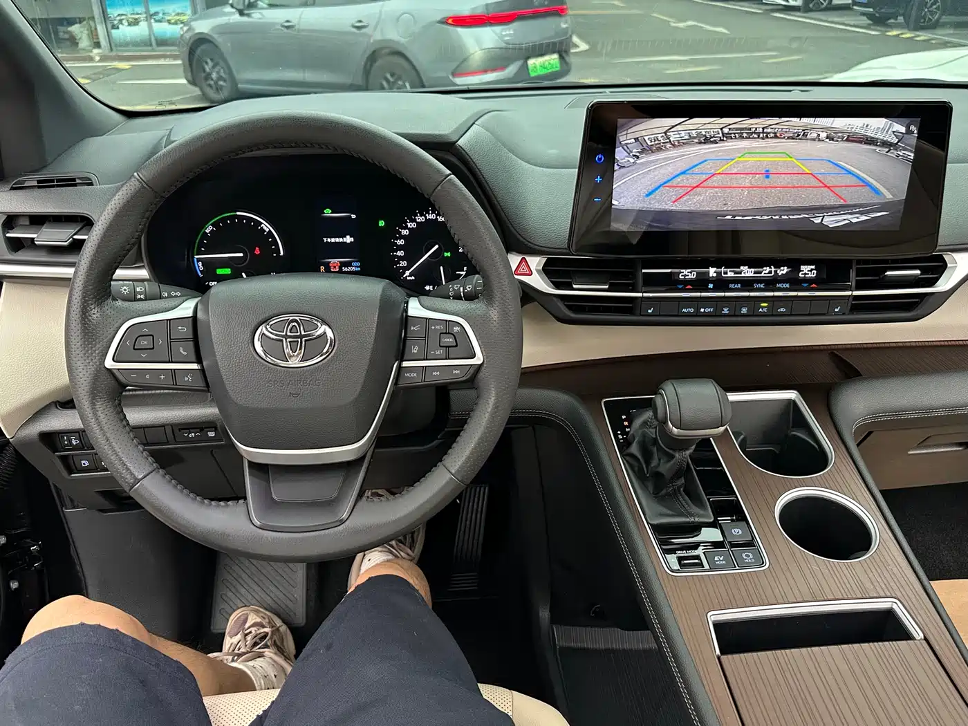 Toyota Sienna 2021 2.5L Hybrid Luxury Edition фото 20