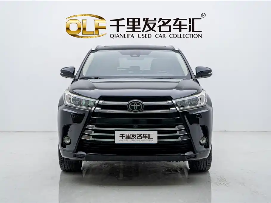 Photo 1 - Toyota Highlander