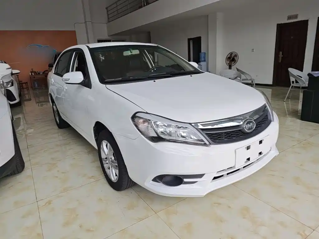 Фото 4 - BYD F3