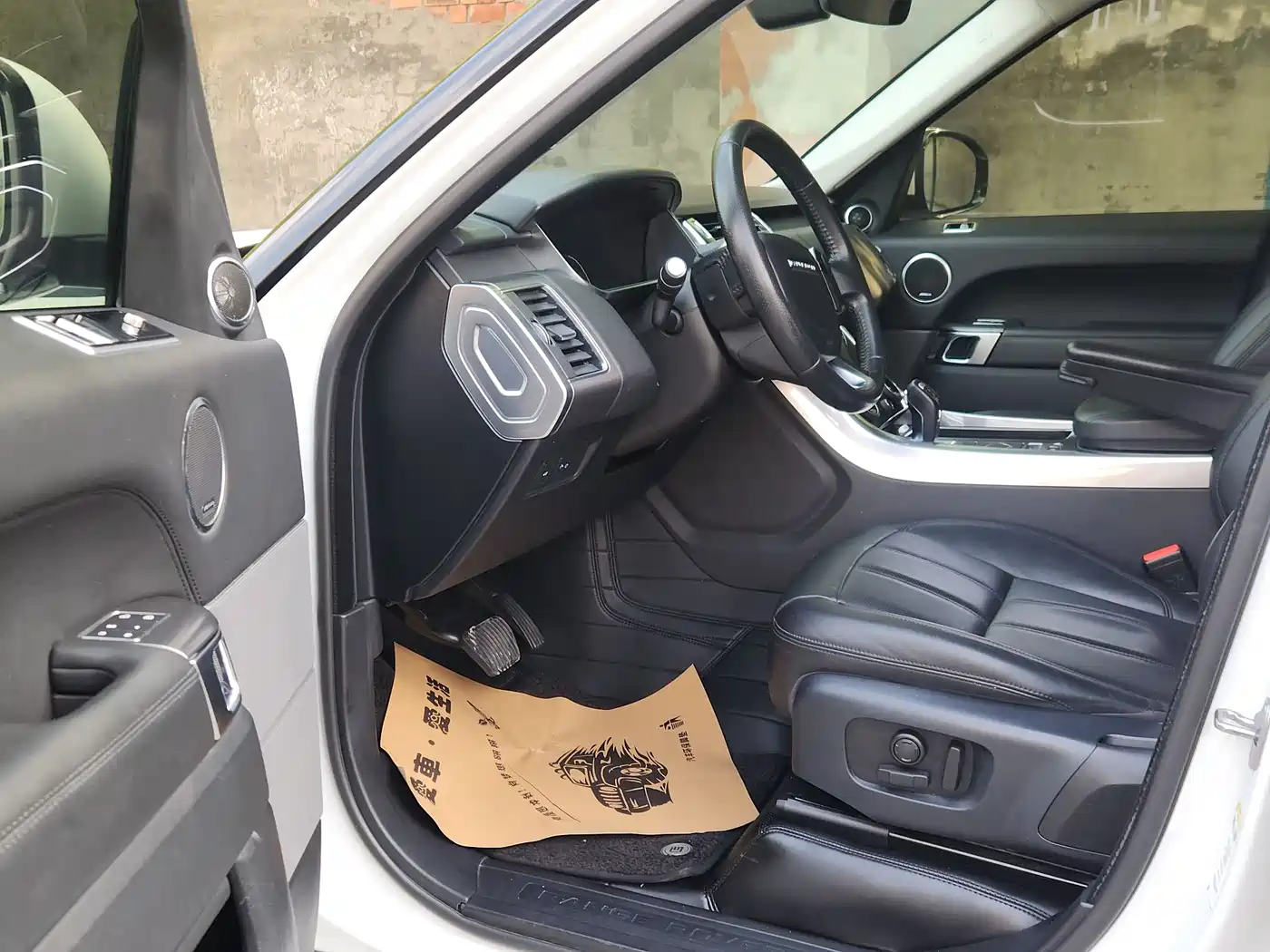Land Rover Range Rover Sport 2021 3.0 L6 SE фото 10
