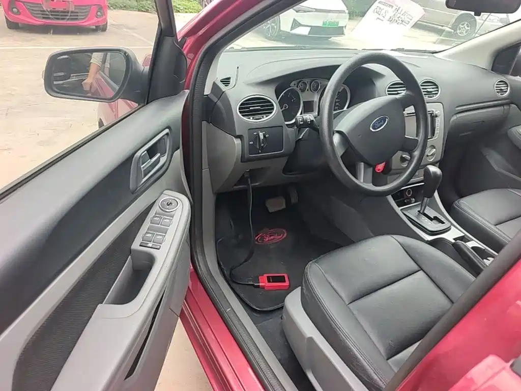 Ford Focus 2015 2013 Hatchback Classic 1.8L Auto Million Edition