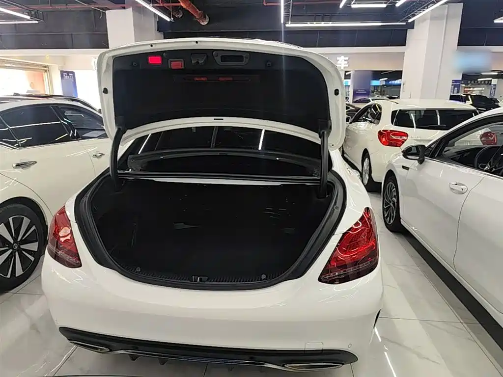 MERCEDES-BENZ CLASS C