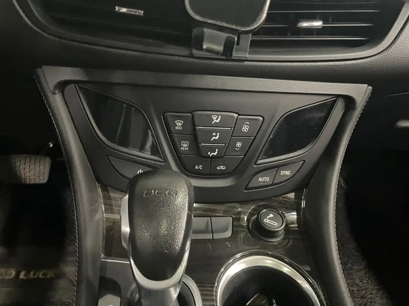 Buick Envision Plus 2020 20T FWD Leading фото 14
