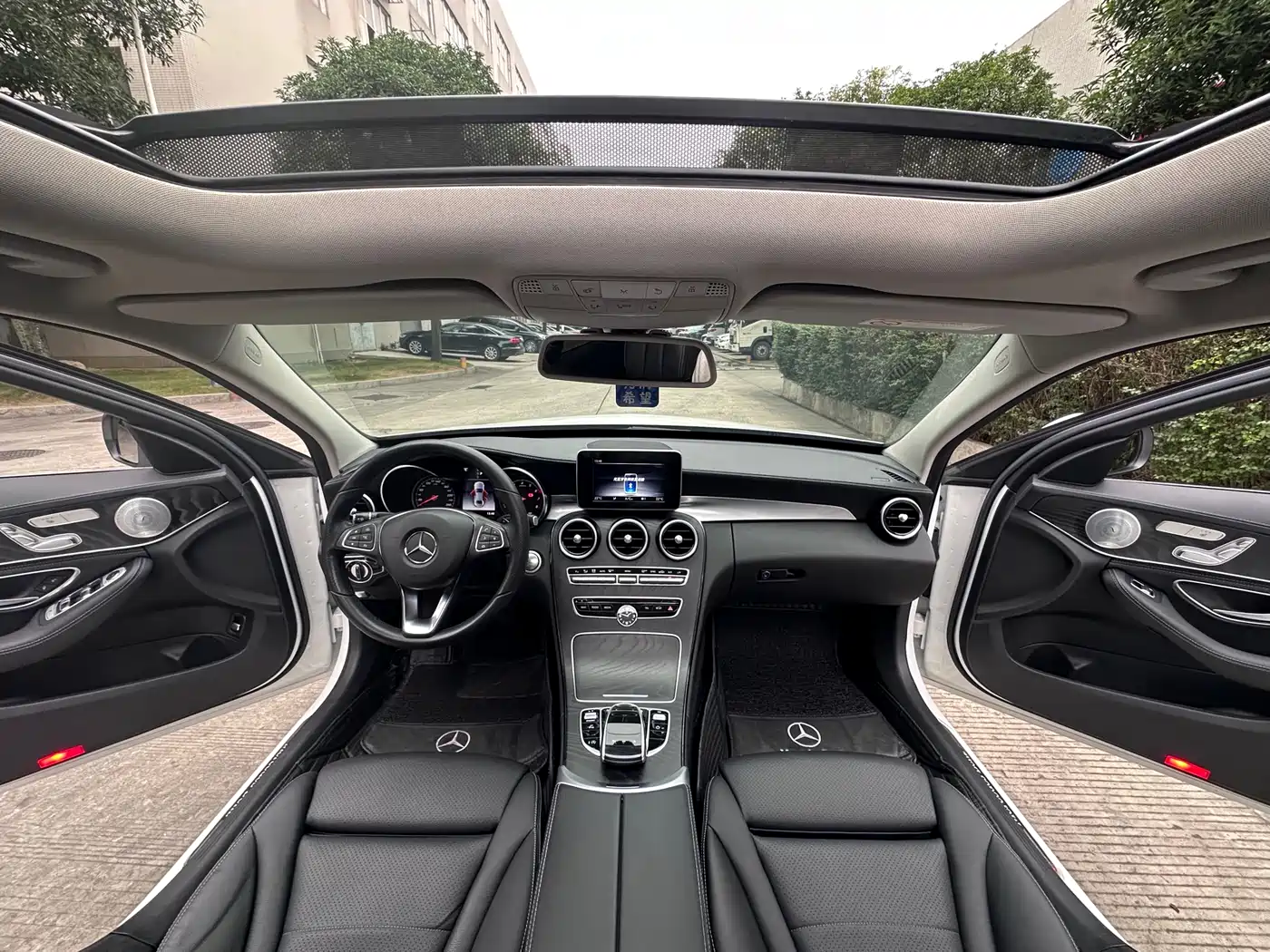 MERCEDES-BENZ C CLASS