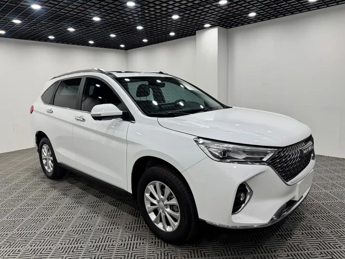 Фото 1 - Haval M6