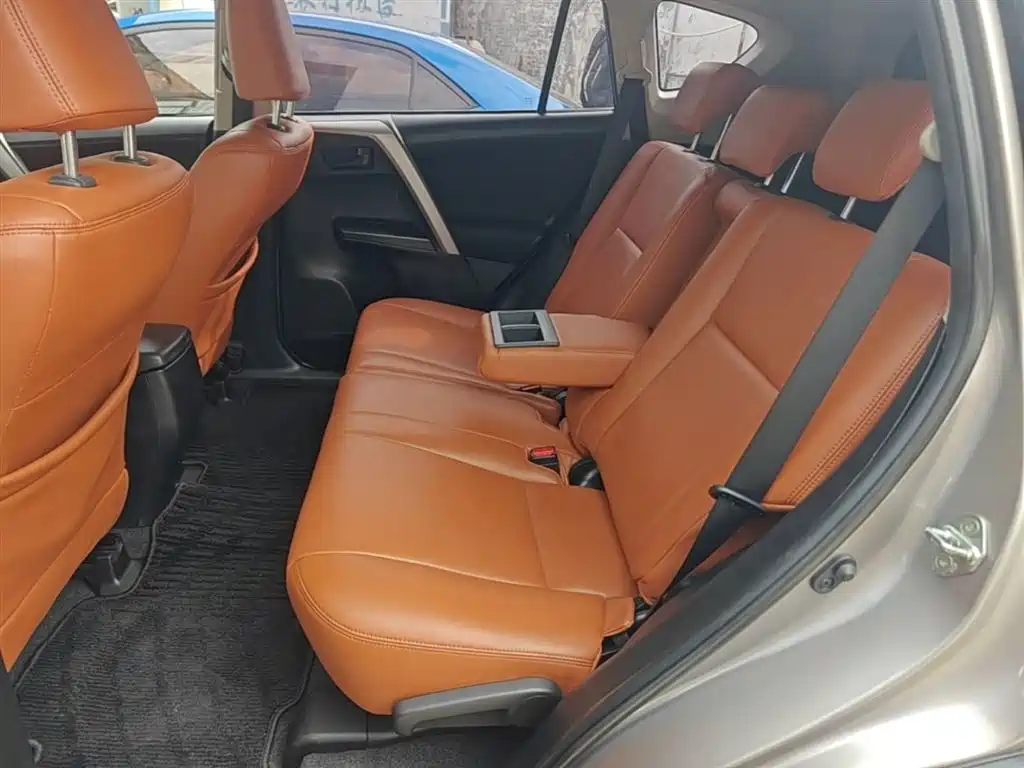 Toyota RAV4 Rongfang 2019 2.0L CVT 2WD Trend Edition China VI фото 17