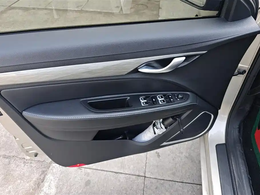 GEELY AUTOMOBILE EMGRAND