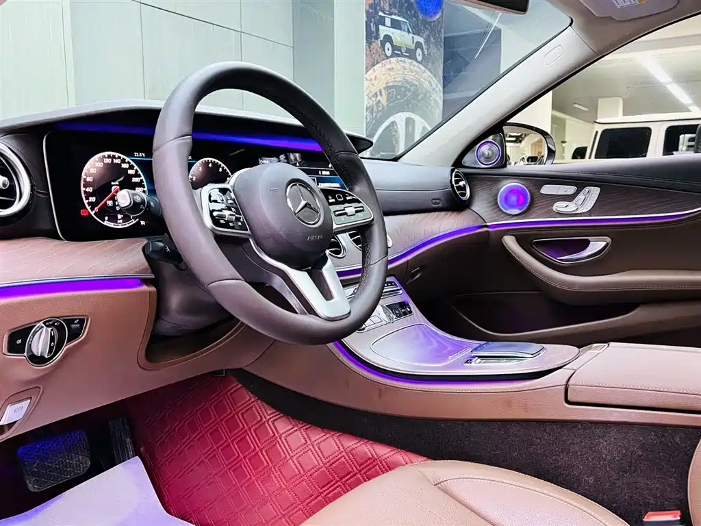 Mercedes-Benz E-Class 2020 E 300 L Fashion фото 8