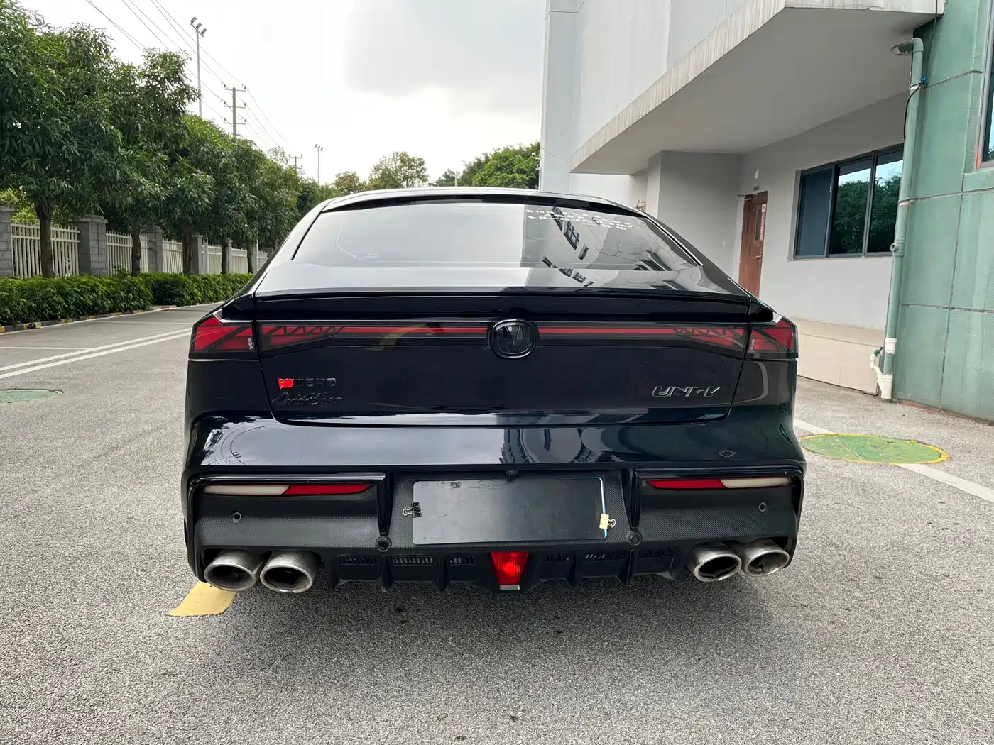 CHANGAN UNI-V