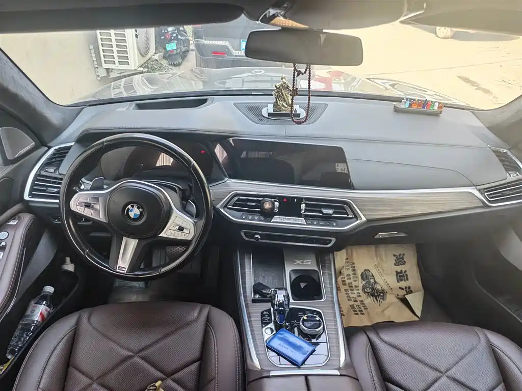 BMW X5 2022 2022 Model xDrive 40Li M Sport Package