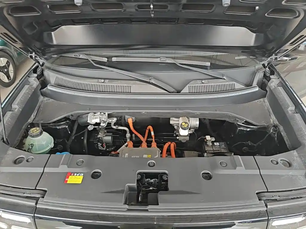 Baojun Yueye Plus 2024 2024 Smart Premium 4-Seater