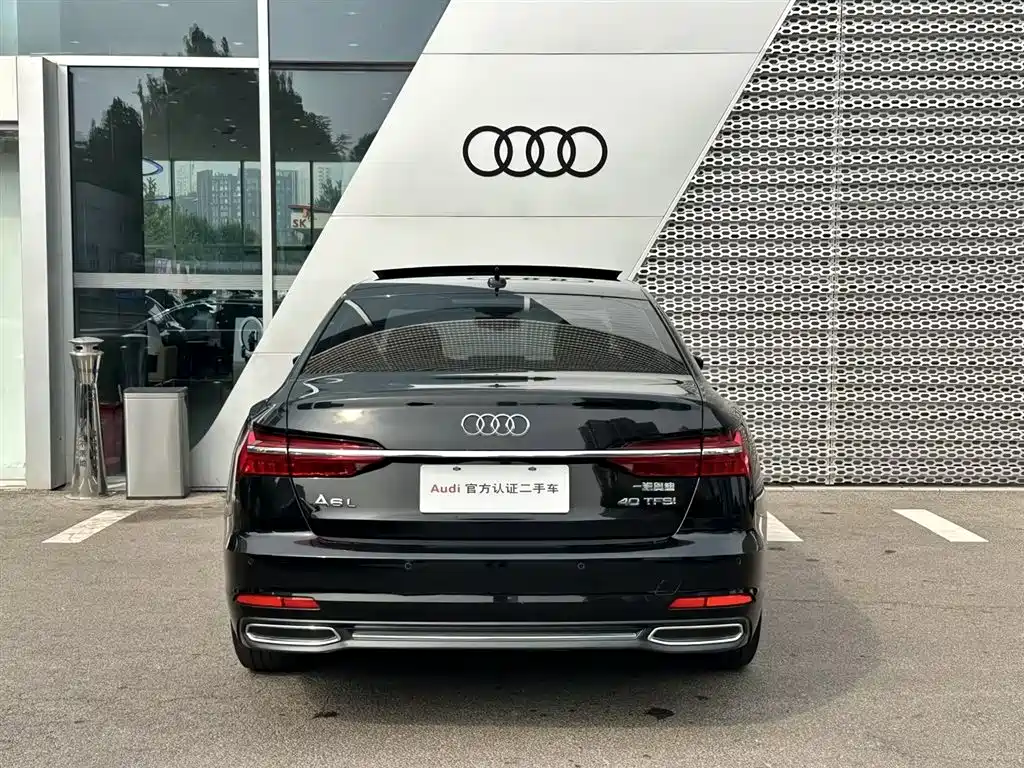Фото 4 - Audi A6L