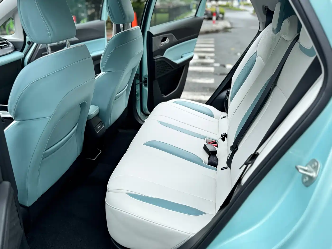 Geely Geometry E Firefly 2024 2023 401KM Linglong Tiger 5-Seater