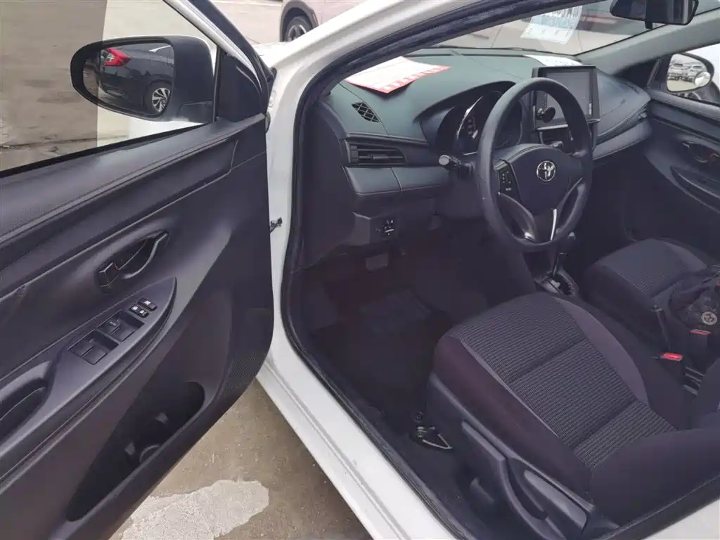 Toyota Vios FS 2021 1.5L CVT Fengchi Edition фото 13