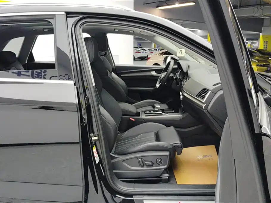 Audi Q5L 2022 Facelift 40T Luxury Dynamic фото 8