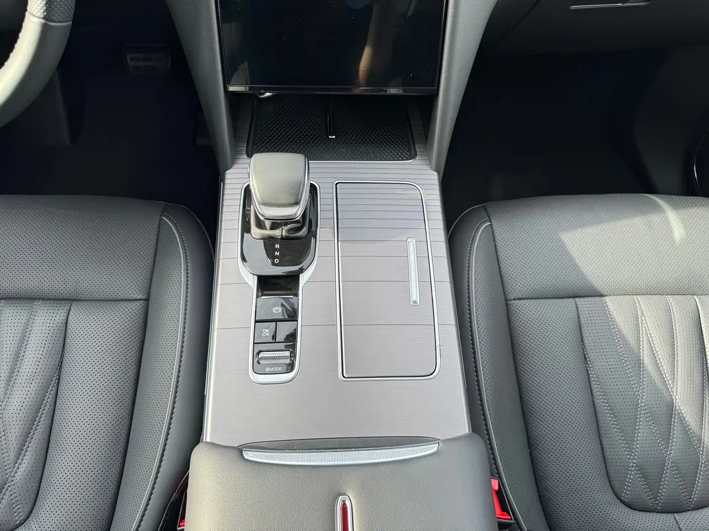Hongqi HS7 PHEV 2024 2024 2.0T PHEV 4WD Flagship Edition 6-seater