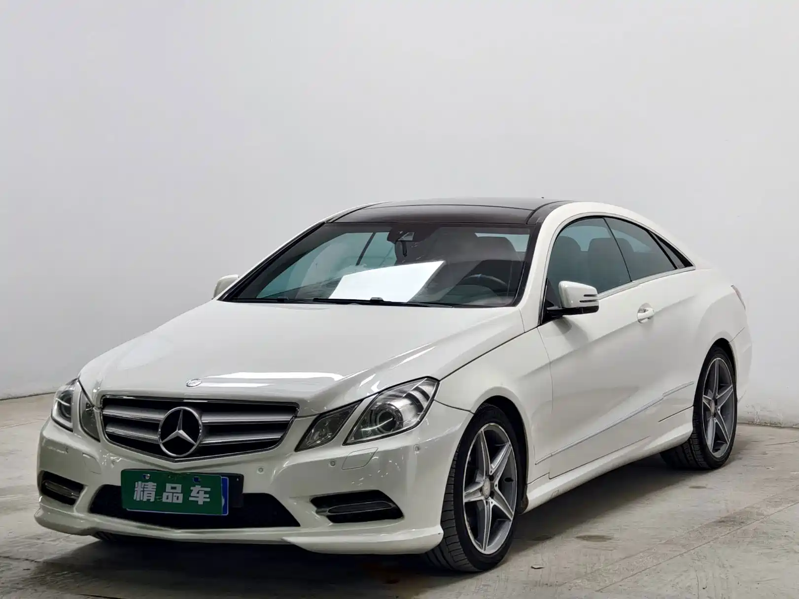 Фото 1 - Mercedes-Benz E-Class (Import)