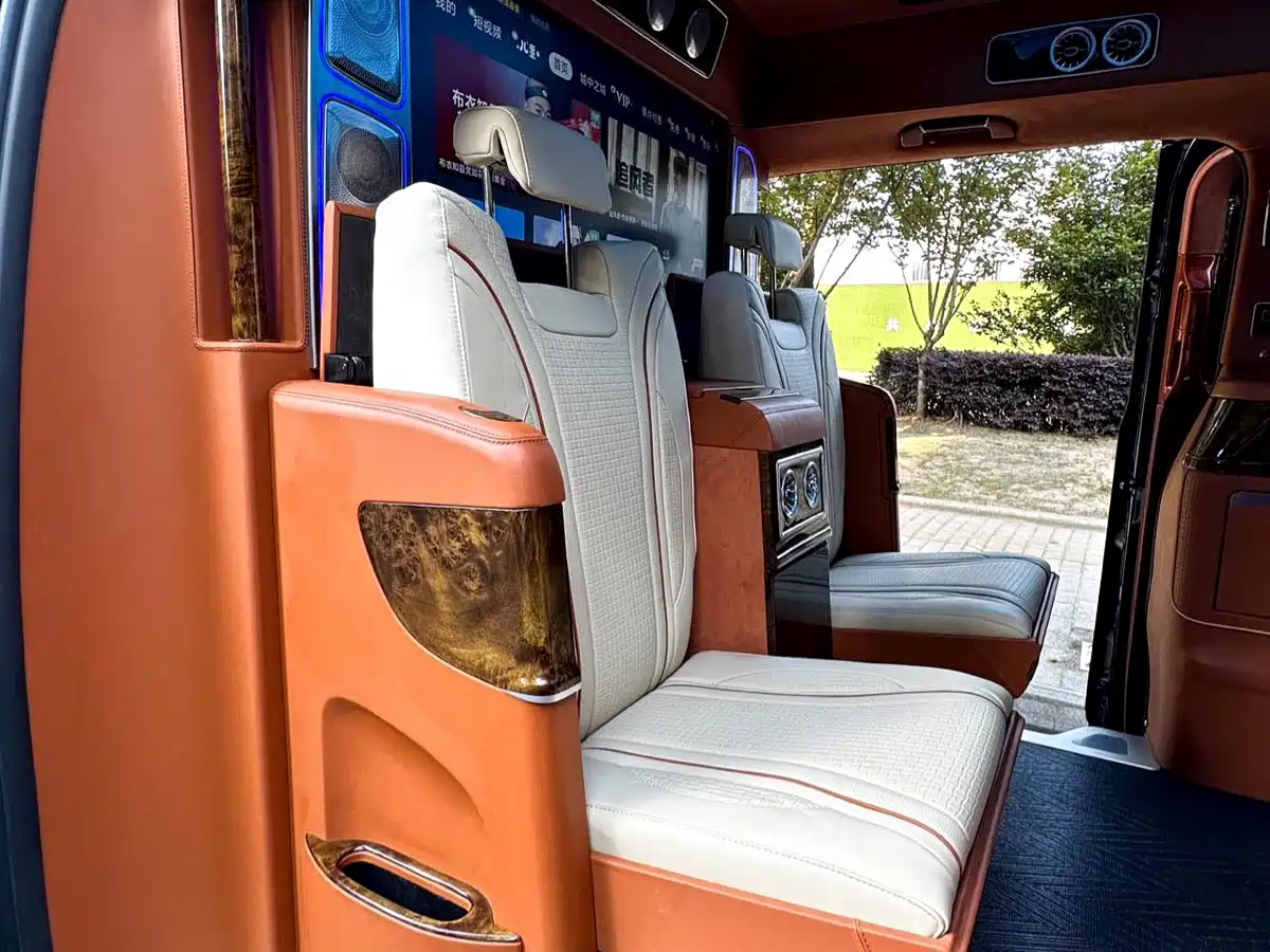 Mercedes-Benz V-Class 2024 2022 V 260 L Long Wheelbase Luxury Edition