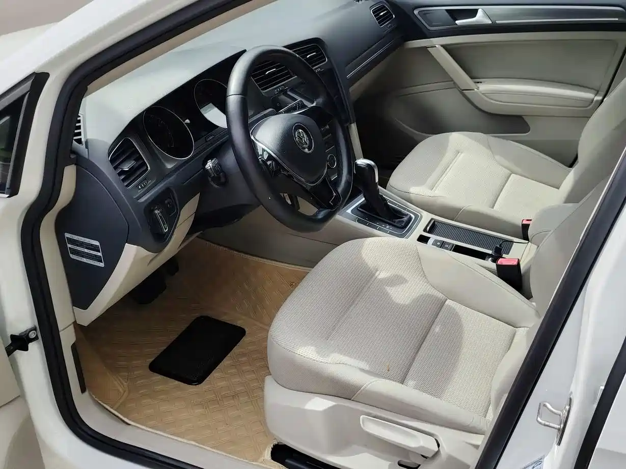Volkswagen Golf 2015 1.4TSI Automatic Comfort фото 9