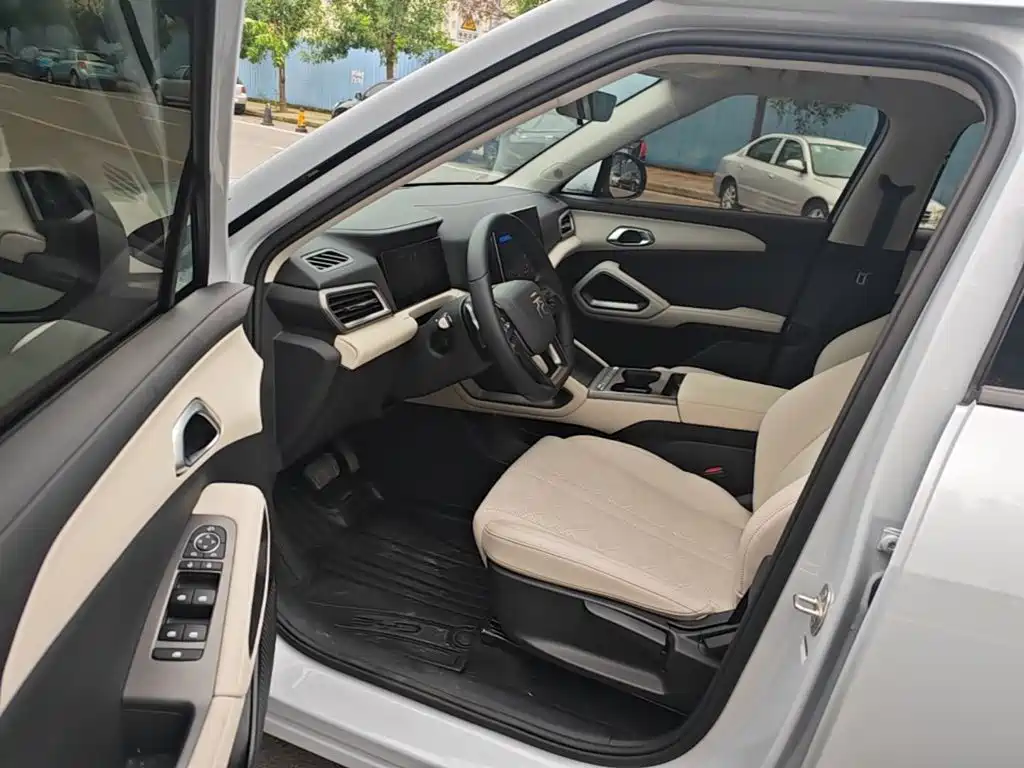 BYD Yuan UP 2026 2025 Smart Drive Edition 401KM Vitality Version