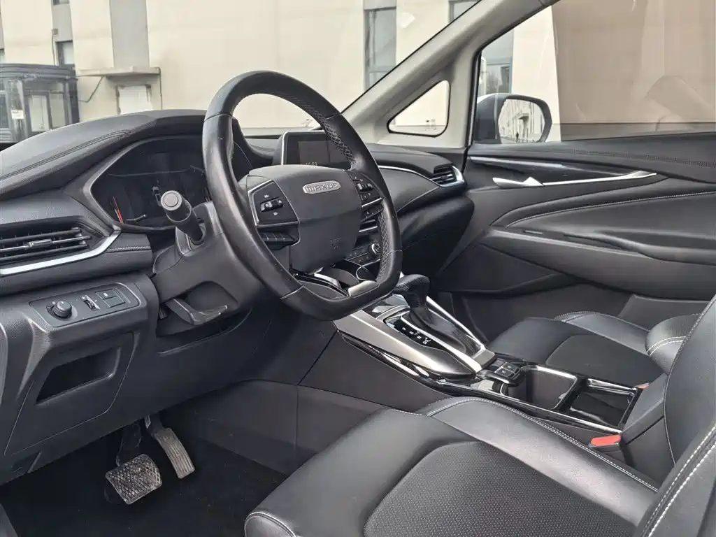 SAIC Maxus Maxus G50 2019 1.5T Automatic Elite Edition China VI фото 7