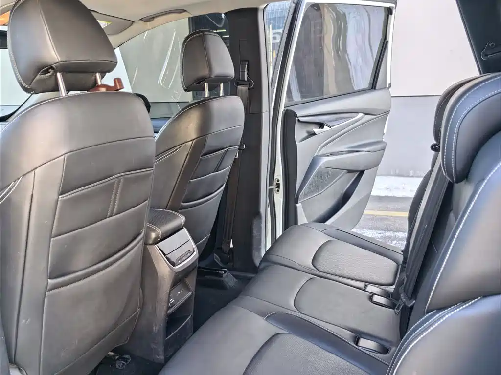 SAIC Maxus Maxus G50 2019 1.5T Automatic Elite Edition China VI фото 9