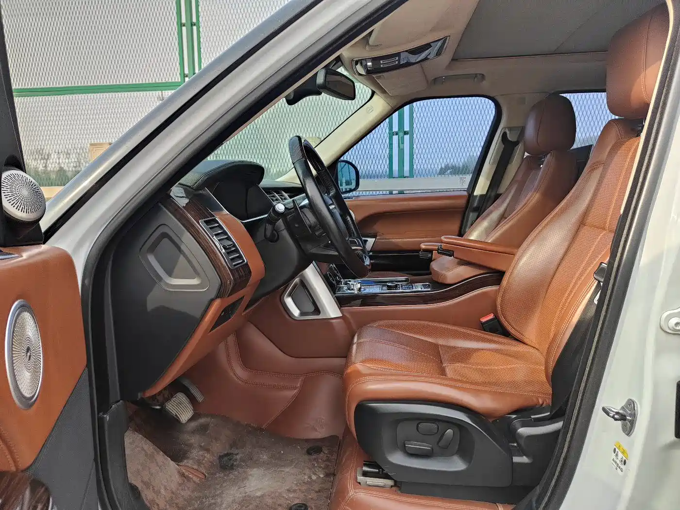Land Rover Range Rover 2015 3.0 TDV6 Vogue фото 7