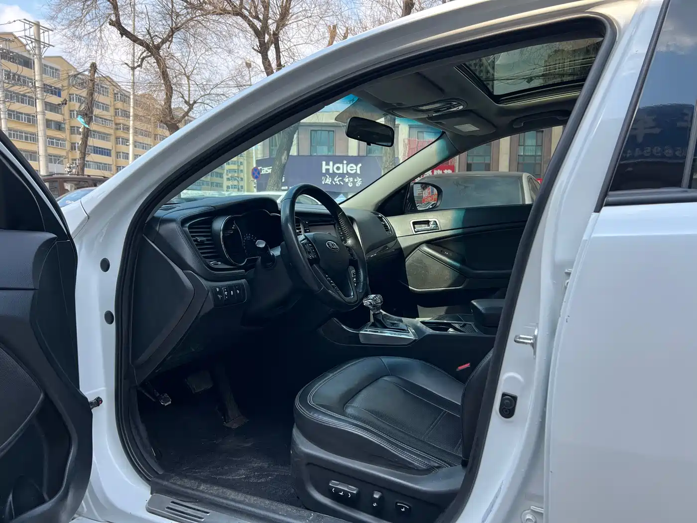 Kia K5 2012 2.0L Automatic DLX фото 9