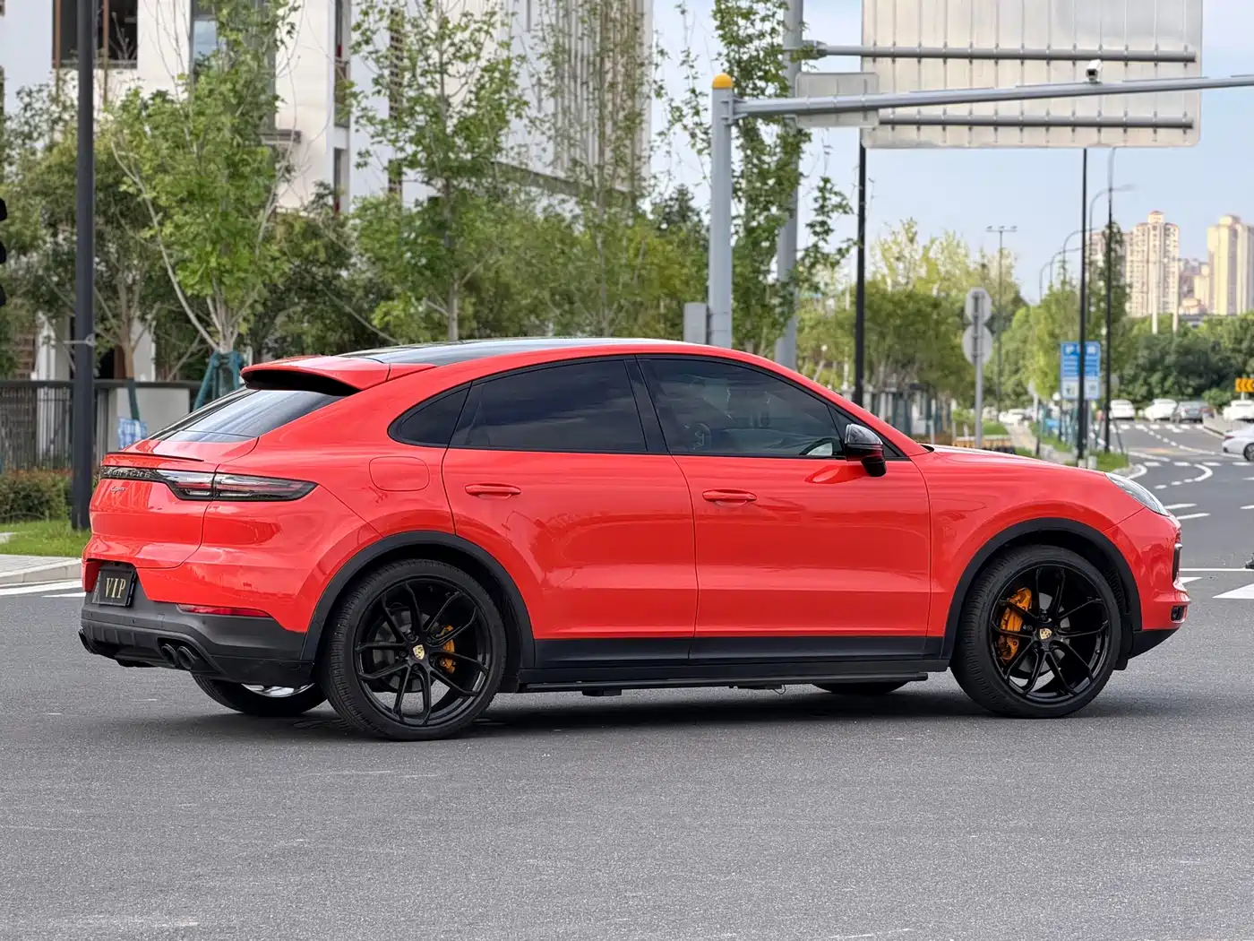 Photo 9 - Porsche Cayenne