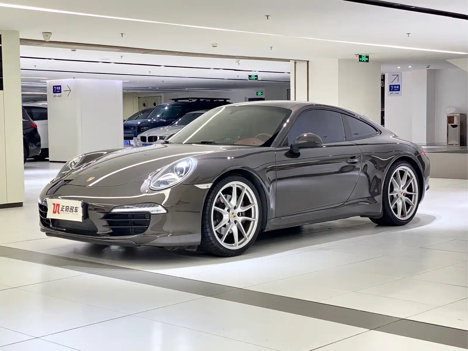 صورة 1 - Porsche 911