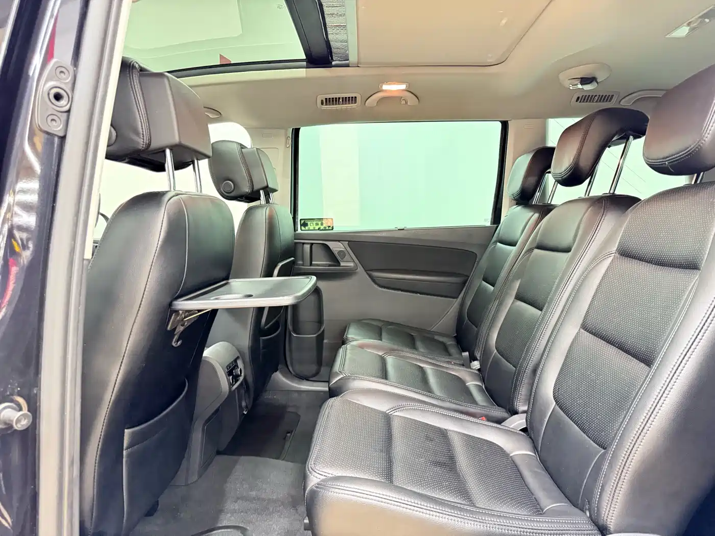 Volkswagen Sharan 2018 380TSI Comfort 7-Seater фото 17