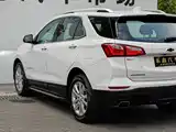Фото 11 - Chevrolet Equinox