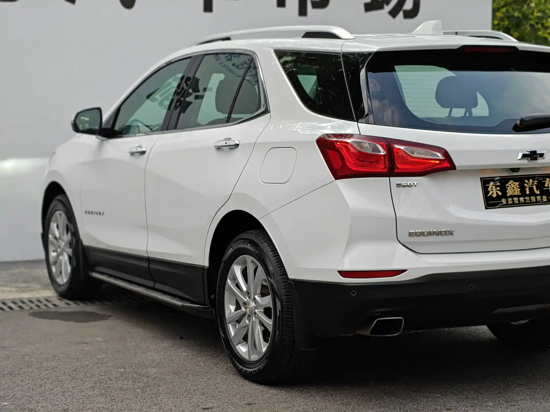 Фото 11 - Chevrolet Equinox