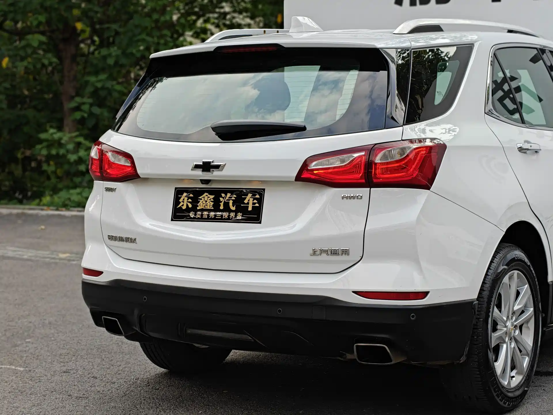 Фото 9 - Chevrolet Equinox
